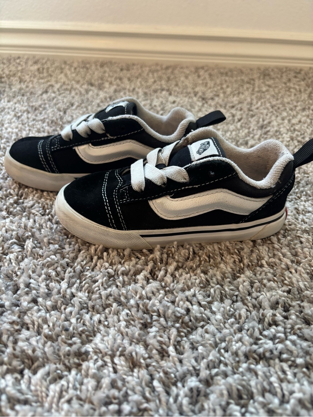 Vans Kids Black & White Old Skool Low-Top Sneakers